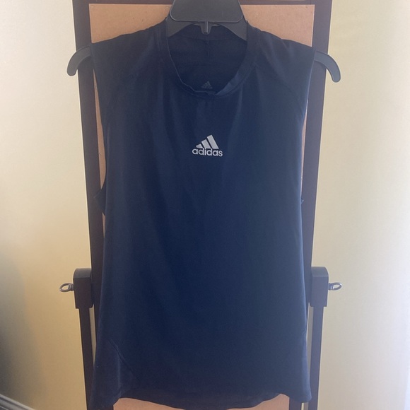 Adidas tech fit compression sleeveless under top M - Picture 2 of 4